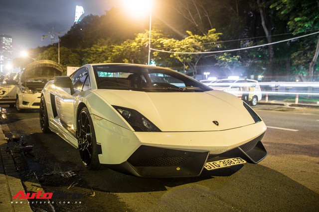 Lamborghini Gallardo SE độ khủng với lai lịch thú vị tái xuất trên đường phố Sài Gòn - Ảnh 10.