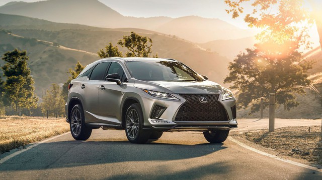 Ra mắt Lexus RX 2020: Chuyển mình để theo kịp Mercedes GLE