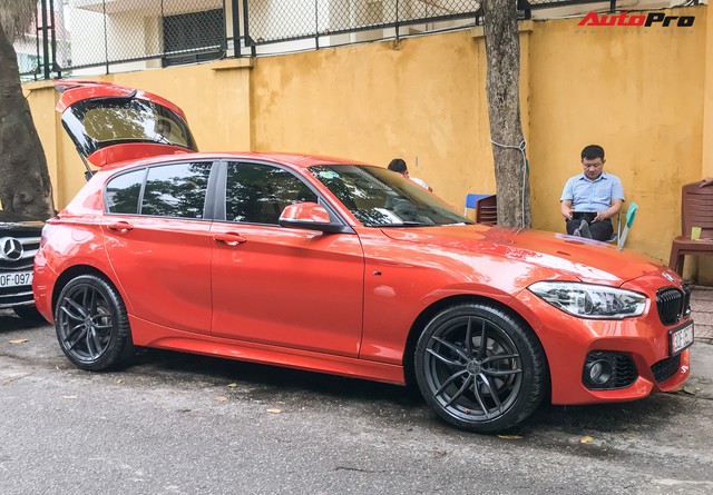 BMW 1-Series trở nên đặc biệt bởi được trang bị gói thể thao hiếm thấy tại Việt Nam - Ảnh 1.