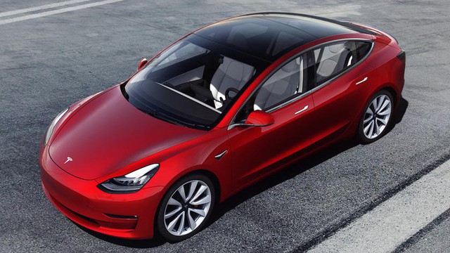 Mercedes, Audi và BMW vẫn chưa tìm được cách giải quyết kẻ thách thức khó chịu này