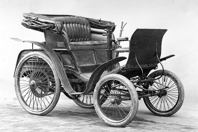 Khám phá Benz Velocipede - Xe 4 bánh đầu tiên được sản xuất hàng loạt, quý tộc của làng ô tô tròn 125 về trước - Ảnh 1. Khám phá Benz Velocipede - Xe 4 bánh đầu tiên được sản xuất hàng loạt, quý tộc của làng ô tô tròn 125 về trước - Ảnh 1.