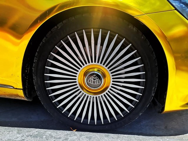 Đại gia Sài Gòn giả Mercedes-Benz S-Class như Maybach dát vàng Trung Đông, logo mâm xe như Rolls-Royce - Ảnh 5.