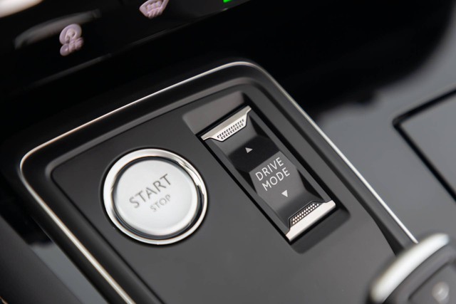 Có nên chọn cấu hình đặc biệt này của Peugeot 508 thay vì bản sedan? - Ảnh 13. Có nên chọn cấu hình đặc biệt này của Peugeot 508 thay vì bản sedan? - Ảnh 13.