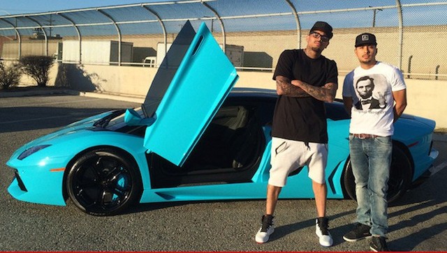 Chris Brown độ Lamborghini đổi màu như tắc kè hoa làm người hâm mộ trầm trồ - Ảnh 6.