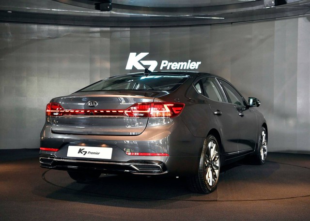 Kia Cadenza/K7 facelift chính thức trình diện - Nỗ lực tiệm cận hạng sang của xe Hàn - Ảnh 3.