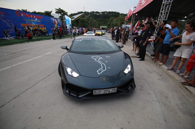 Đại gia Hoàng Kim Khánh cầm lái Lamborghini Huracan thay vì Aventador S và đây là lý do phía sau - Ảnh 1.