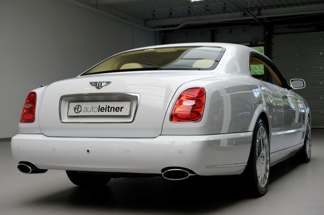 Đây là chiếc Bentley 10 năm tuổi nhưng bán lại đắt hơn cả Continental GT mới - Ảnh 4.