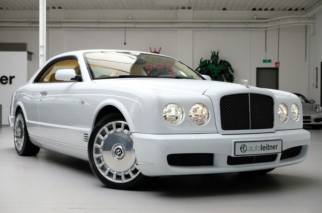 Đây là chiếc Bentley 10 năm tuổi nhưng bán lại đắt hơn cả Continental GT mới - Ảnh 2.