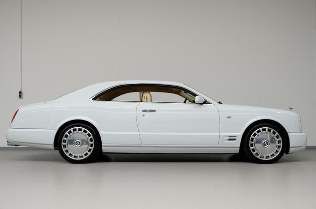 Đây là chiếc Bentley 10 năm tuổi nhưng bán lại đắt hơn cả Continental GT mới - Ảnh 3.