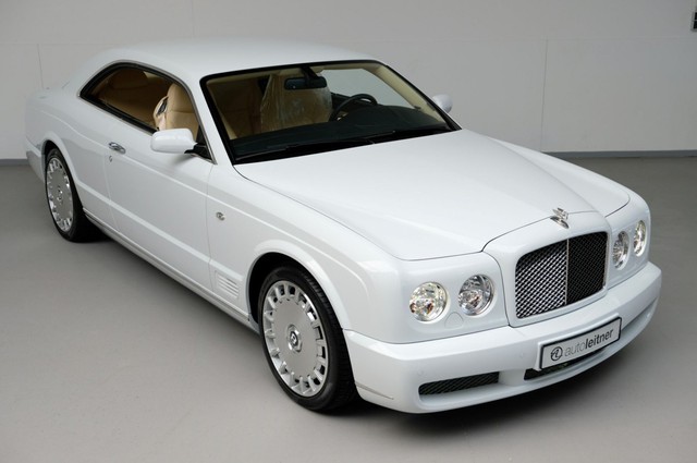 Đây là chiếc Bentley 10 năm tuổi nhưng bán lại đắt hơn cả Continental GT mới - Ảnh 1.