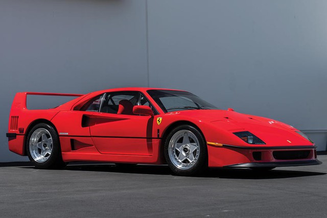 Bộ sưu tập Ferrari đắt giá cũ như mới lên sàn - Ảnh 2.