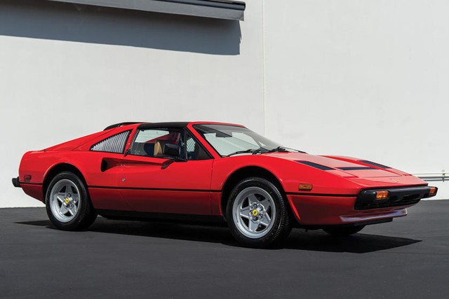 Bộ sưu tập Ferrari đắt giá cũ như mới lên sàn - Ảnh 3.