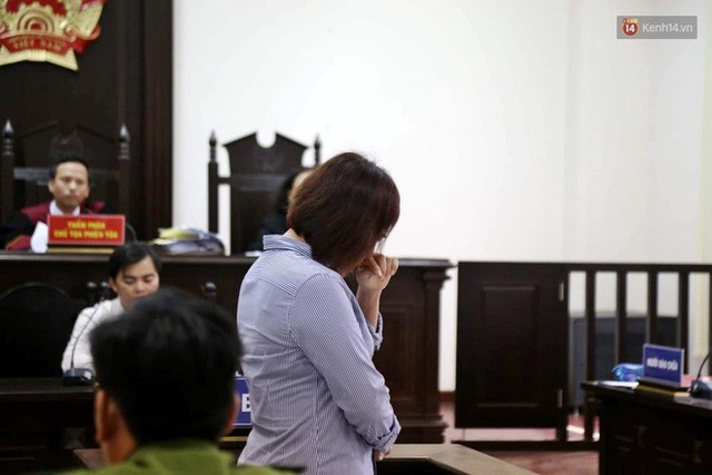 Nữ tài xế BMW vẫy tay chào người thân sau khi bị tuyên phạt 3 năm 6 tháng tù - Ảnh 10.