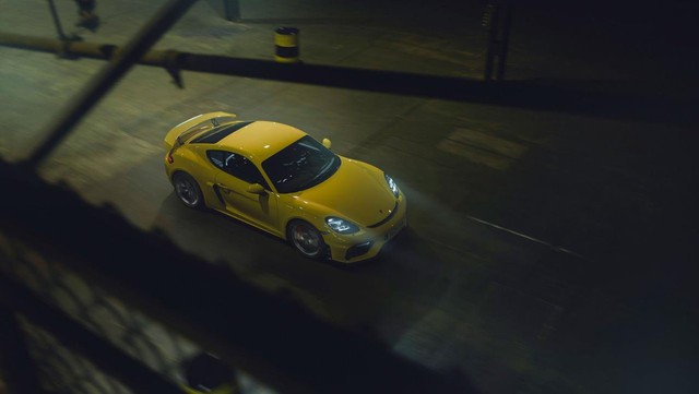 Porsche trình làng 718 Boxster Spyder và Cayman GT4 2020 với động cơ boxer 4.0L mới - Ảnh 7. Porsche trình làng 718 Boxster Spyder và Cayman GT4 2020 với động cơ boxer 4.0L mới - Ảnh 7.