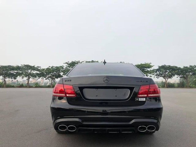 Tốn 250 triệu độ E63, Mercedes-Benz E-Class vẫn rẻ như Toyota Camry - Ảnh 3. Tốn 250 triệu độ E63, Mercedes-Benz E-Class vẫn rẻ như Toyota Camry - Ảnh 3.