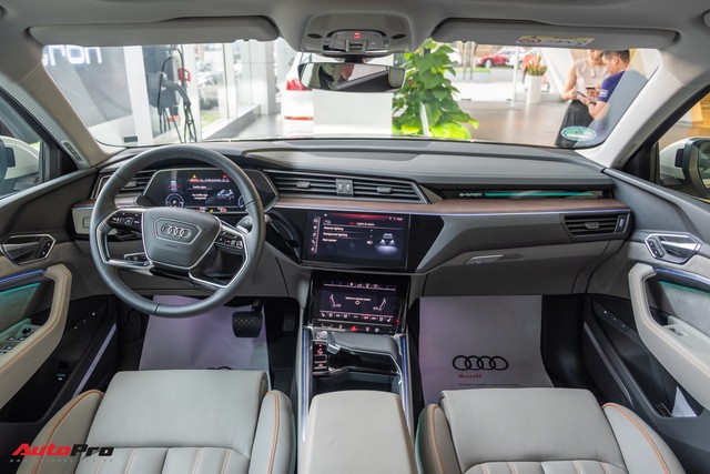 Khám phá Audi e-tron đầu tiên Việt Nam: Không bỏ sót chi tiết nào từ trong ra ngoài - Ảnh 12.