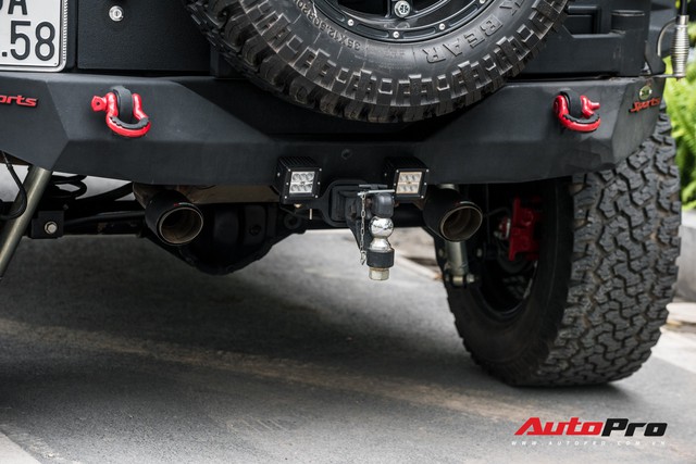 Khám phá hàng khủng Jeep Wrangler độ tất tay của đại gia Thái Nguyên - Ảnh 8. Khám phá hàng khủng Jeep Wrangler độ tất tay của đại gia Thái Nguyên - Ảnh 8.