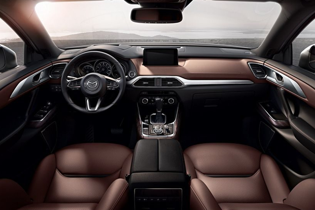 Mazda CX-8 giá từ hơn 1,1 tỷ đồng ra mắt - Át chủ bài của THACO ở phân khúc SUV 7 chỗ - Ảnh 3. Mazda CX-8 giá từ hơn 1,1 tỷ đồng ra mắt - Át chủ bài của THACO ở phân khúc SUV 7 chỗ - Ảnh 3.