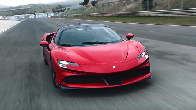 Ferrari lý giải "trái tim" của dòng xe mạnh mẽ nhất từng sản xuất SF90 Stradale