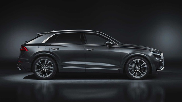 Audi chính thức trình làng SQ8 với động cơ V8 mạnh mẽ - Ảnh 4.