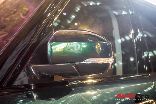 Range Rover Autobiography 2019 màu độc rực rỡ trên đường phố Sài Gòn - Ảnh 13.