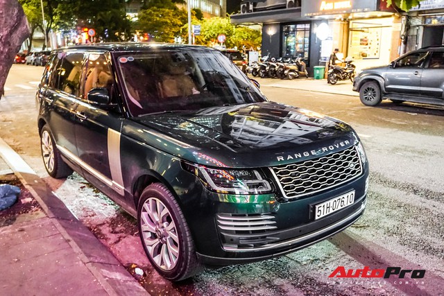 Range Rover Autobiography 2019 màu độc rực rỡ trên đường phố Sài Gòn - Ảnh 6.