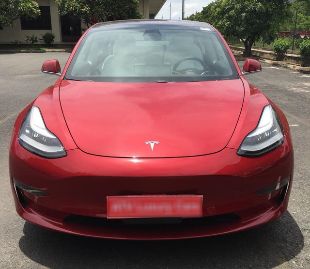 Ô tô điện Tesla Model 3 thứ hai về đến Việt Nam với nhiều điểm khác biệt chiếc đầu tiên - Ảnh 1.
