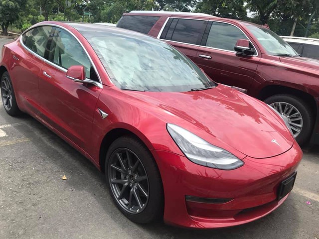 Ô tô điện Tesla Model 3 thứ hai về đến Việt Nam với nhiều điểm khác biệt chiếc đầu tiên - Ảnh 2. Ô tô điện Tesla Model 3 thứ hai về đến Việt Nam với nhiều điểm khác biệt chiếc đầu tiên - Ảnh 2.