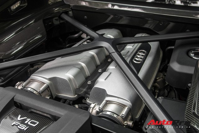 Đại gia Việt phải chi bao nhiêu nếu muốn mua lại Audi R8 sau 12.000 km - Ảnh 6. Đại gia Việt phải chi bao nhiêu nếu muốn mua lại Audi R8 sau 12.000 km - Ảnh 6.