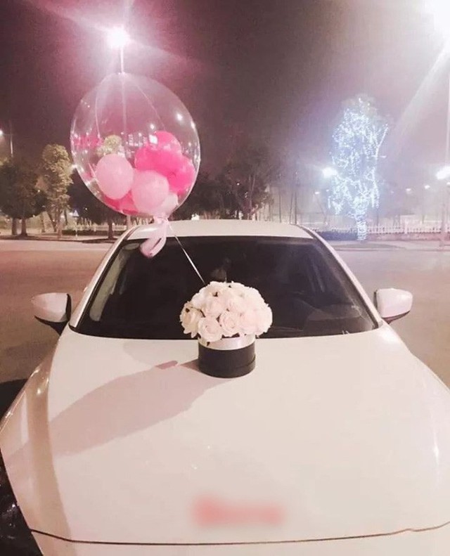 Giả vờ làm chủ tịch và cái kết đắng: Chàng sửa xe mang ô tô đi tán gái, nào ngờ đối phương chính là chủ xe - Ảnh 2. Giả vờ làm chủ tịch và cái kết đắng: Chàng sửa xe mang ô tô đi tán gái, nào ngờ đối phương chính là chủ xe - Ảnh 2.