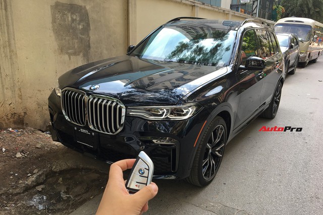 Diện kiến và bóc tách trang bị trên BMW X7 đầu tiên Việt Nam: Có cả tuỳ chọn như xe Rolls-Royce - Ảnh 11.