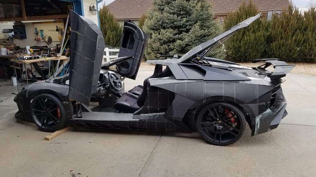 2 cha con tự in 3D Lamborghini Aventador với động cơ Corvette