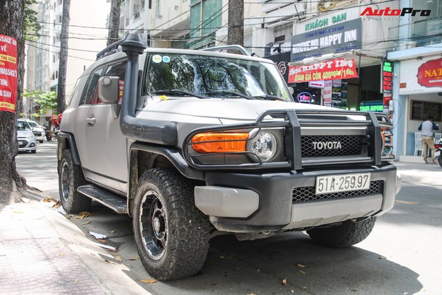 Sau Range Rover, Bentley, Porsche,... doanh nhân Đặng Lê Nguyên Vũ tiếp tục biến tấu hàng hiếm Toyota FJ Cruiser - Ảnh 1. Sau Range Rover, Bentley, Porsche,... doanh nhân Đặng Lê Nguyên Vũ tiếp tục biến tấu hàng hiếm Toyota FJ Cruiser - Ảnh 1.