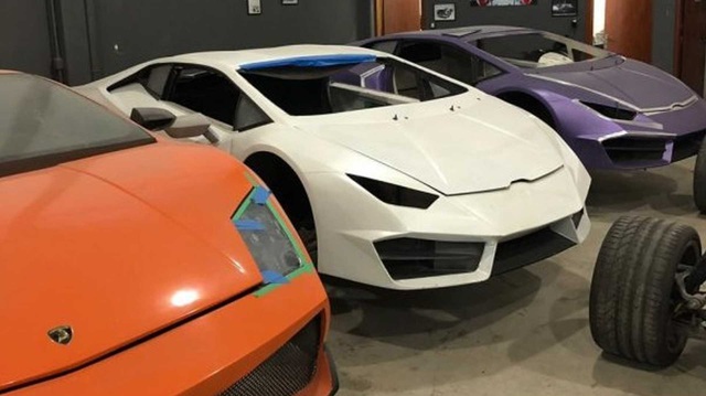 Cảnh sát đóng cửa nhà máy chuyên làm giả siêu xe Ferrari, Lamborghini - nơi hay lui tới của những người thích làm màu và trục lợi