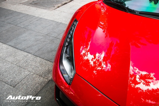 Ferrari 488 Spider màu đỏ nằm showroom hơn 2 năm bất ngờ xuất hiện trên phố Sài Gòn - Ảnh 7.