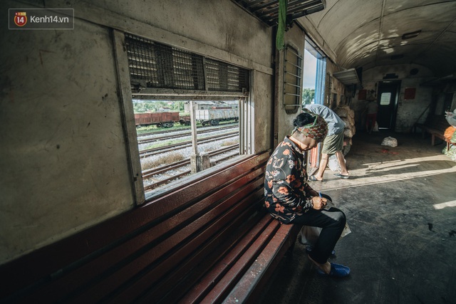 8 giờ trên chuyến tàu kỳ lạ nhất Việt Nam: Rời ga mà không có một hành khách nào - Ảnh 20. 8 giờ trên chuyến tàu kỳ lạ nhất Việt Nam: Rời ga mà không có một hành khách nào - Ảnh 20.