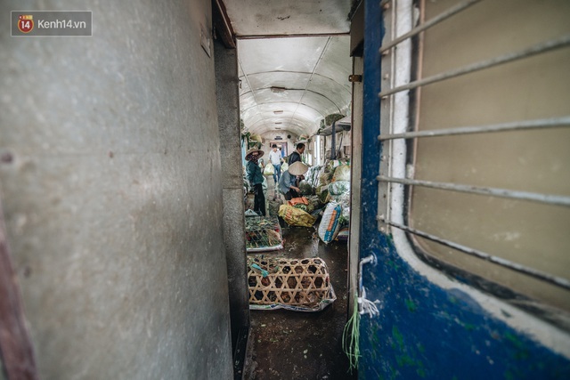 8 giờ trên chuyến tàu kỳ lạ nhất Việt Nam: Rời ga mà không có một hành khách nào - Ảnh 21.