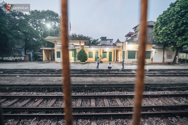 8 giờ trên chuyến tàu kỳ lạ nhất Việt Nam: Rời ga mà không có một hành khách nào - Ảnh 11.