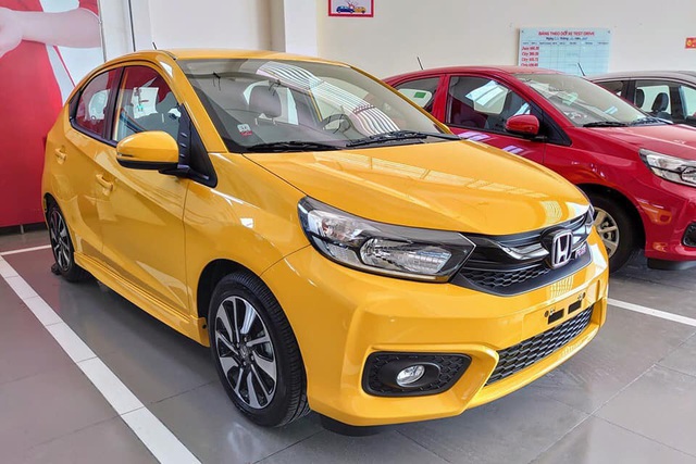 Chào 2019, nhìn lại dàn xe lần đầu bán tại Việt Nam trong năm qua: Đa dạng từ bình dân tới xe sang hàng chục tỷ đồng - Ảnh 1. Chào 2019, nhìn lại dàn xe lần đầu bán tại Việt Nam trong năm qua: Đa dạng từ bình dân tới xe sang hàng chục tỷ đồng - Ảnh 1.