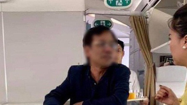 Xử phạt khách thương gia bị tố sàm sỡ nữ hành khách trên máy bay 10 triệu đồng