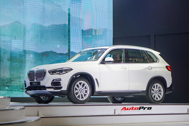 BMW X5 thế hệ mới giá 4,299 tỷ đồng tại Việt Nam: SUV 7 chỗ, nhập khẩu nguyên chiếc, giá cao đầu bảng - Ảnh 1.