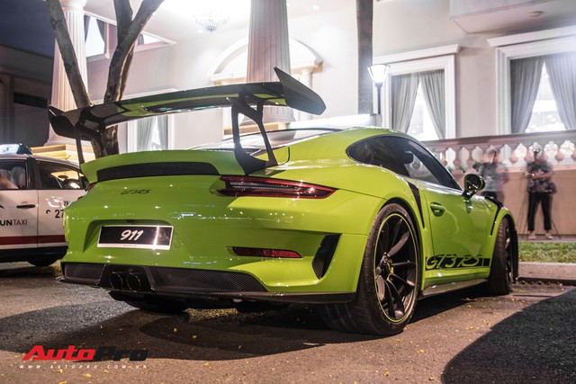 Porsche 911 GT3 RS Lizard Green độc nhất Việt Nam lần đầu ra phố Sài Gòn, thêm nhiều chi tiết độ TechArt Carbon khủng - Ảnh 2.