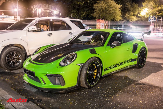 Porsche 911 GT3 RS Lizard Green độc nhất Việt Nam lần đầu ra phố Sài Gòn, thêm nhiều chi tiết độ TechArt Carbon khủng - Ảnh 13.