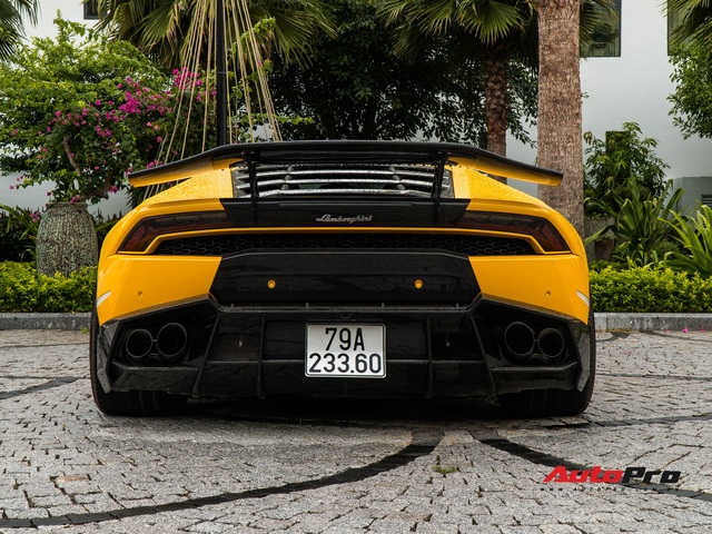 Lamborghini Huracan độ Mansory từng của Cường ‘Đô-la’ bất ngờ long lanh sau một thời gian phủ bụi kín đặc - Ảnh 8.