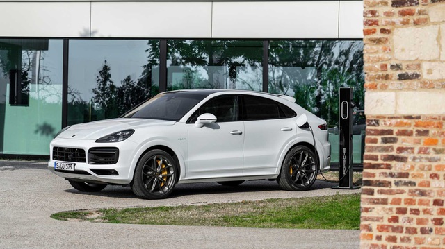 Porsche Cayenne ra mắt phiên bản mạnh nhất, lần đầu lên ngưỡng 670 mã lực