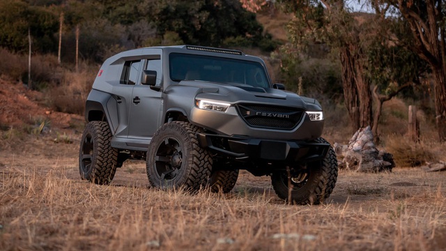 SUV mạnh nhất thế giới là đây chứ đâu!
