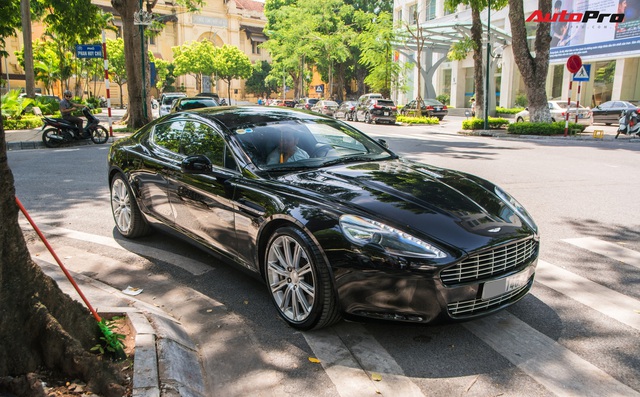 Hàng hiếm Aston Martin Rapide của đại gia Hà Thành đeo biển số siêu đẹp - Ảnh 1.