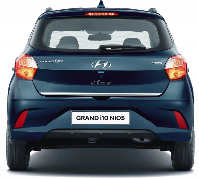 Ảnh thực tế và giá tham khảo Hyundai Grand i10 thế hệ mới sẽ về Việt Nam - Ảnh 8. Ảnh thực tế và giá tham khảo Hyundai Grand i10 thế hệ mới sẽ về Việt Nam - Ảnh 8.