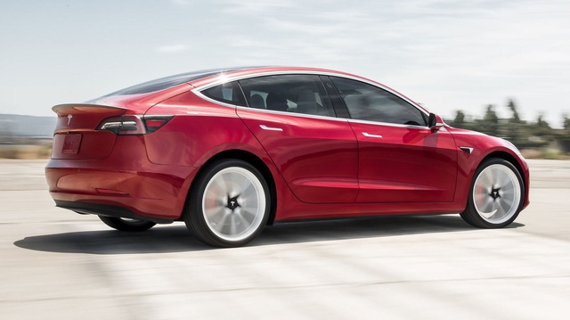 Tesla mất hợp đồng triệu USD vì chất lượng xe quá kém