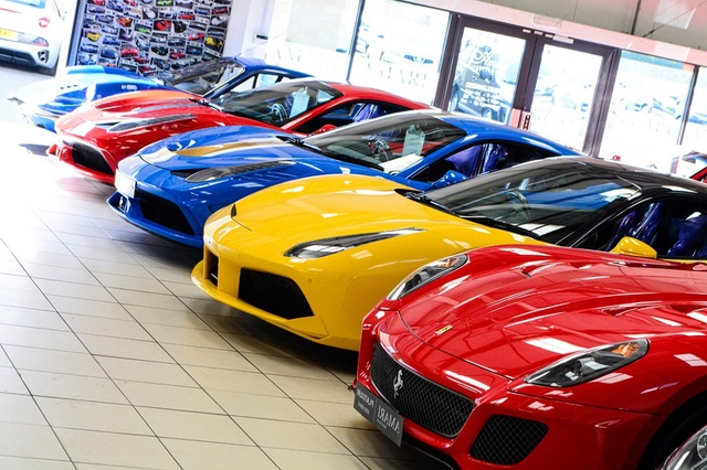 Để trở thành chủ sở hữu siêu xe Ferrari chính hãng, thứ bạn cần không chỉ đơn giản là tiền - Ảnh 3.